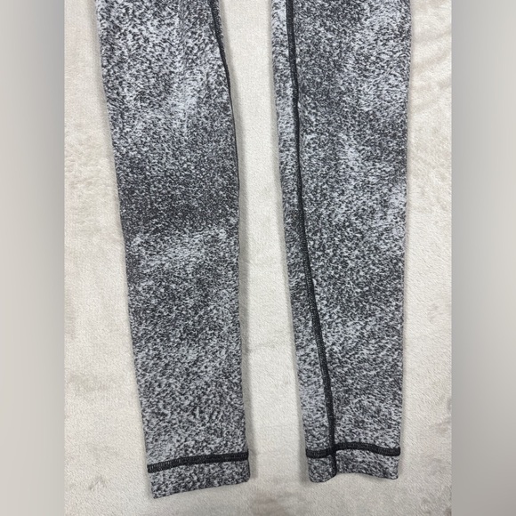 Lululemon Wunder Under Pant Hi-Rise Luon Spray Jacquard White Black Leggings 4 - Picture 4 of 16